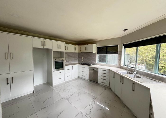  at 52 Wairere Road, The Gardens, Manukau City, Auckland