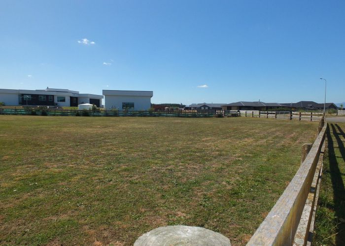  at 2 Nicolas Place, Foxton Beach, Horowhenua, Manawatu / Whanganui