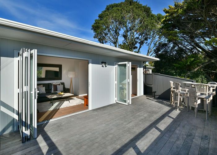  at 8B Folkestone St, Murrays Bay, North Shore City, Auckland