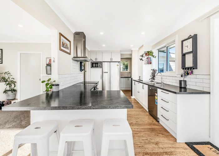  at 15 Longden Street, Darfield, Darfield