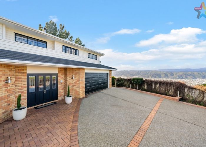  at 44 Arahiwi Grove, Tirohanga, Lower Hutt