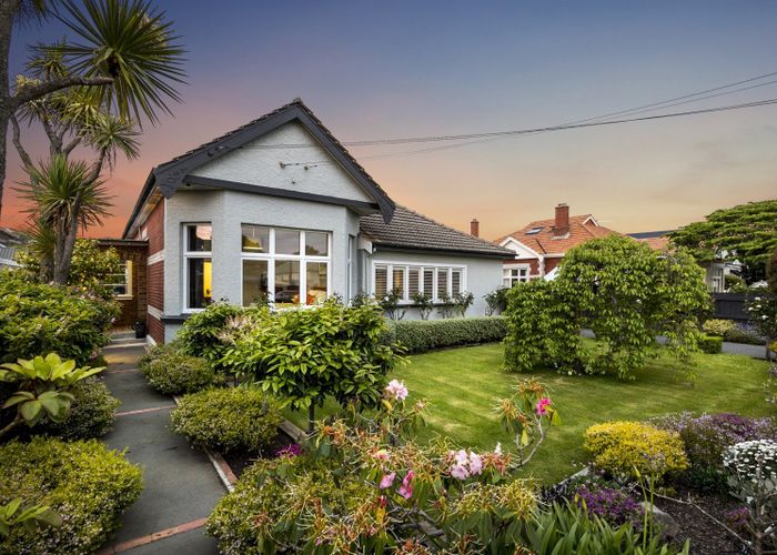  at 69 Albert Street, Saint Clair, Dunedin