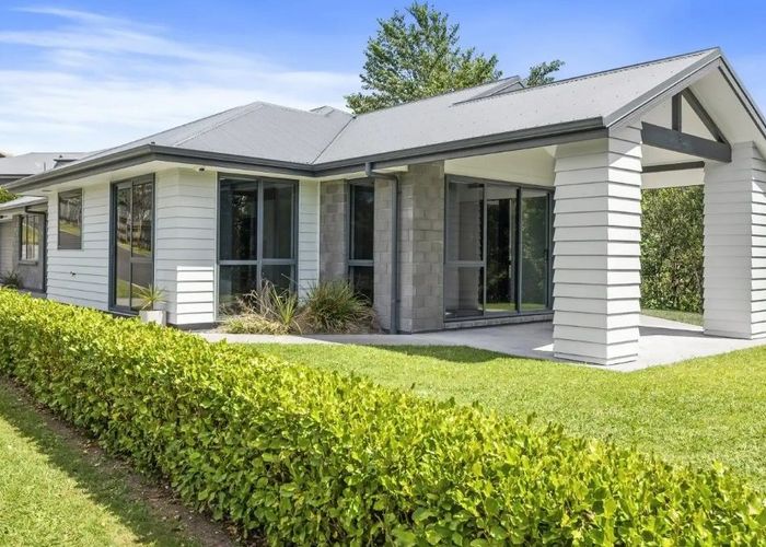  at 10 Hamon Place, Pukehangi, Rotorua