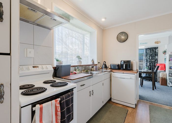  at 44 Garden Heights Avenue, Glenview, Hamilton, Waikato