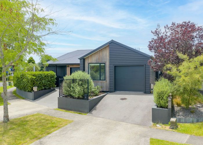  at 1/14 Hooker Avenue, Chedworth Park, Hamilton, Waikato