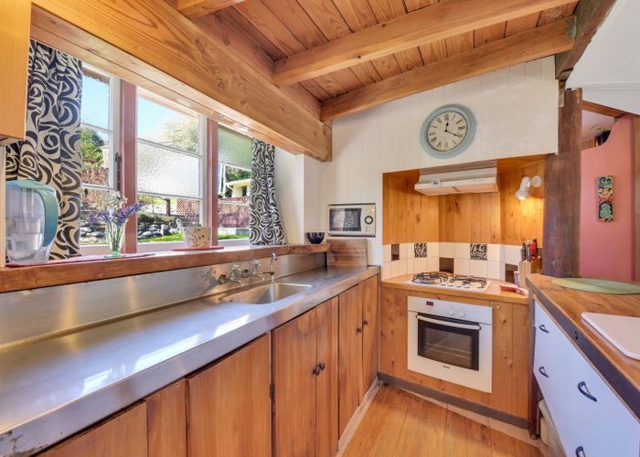  at 89 Sunday Creek Road, Thorpe, Wakefield