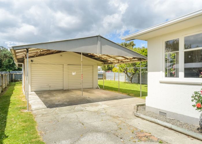  at 27 Duff Crescent, Highbury, Palmerston North