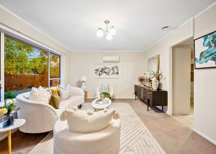  at 2/20 Flavia close, Torbay, North Shore City, Auckland