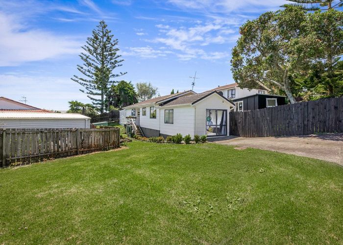  at 46 Lavelle Road, Henderson, Waitakere City, Auckland