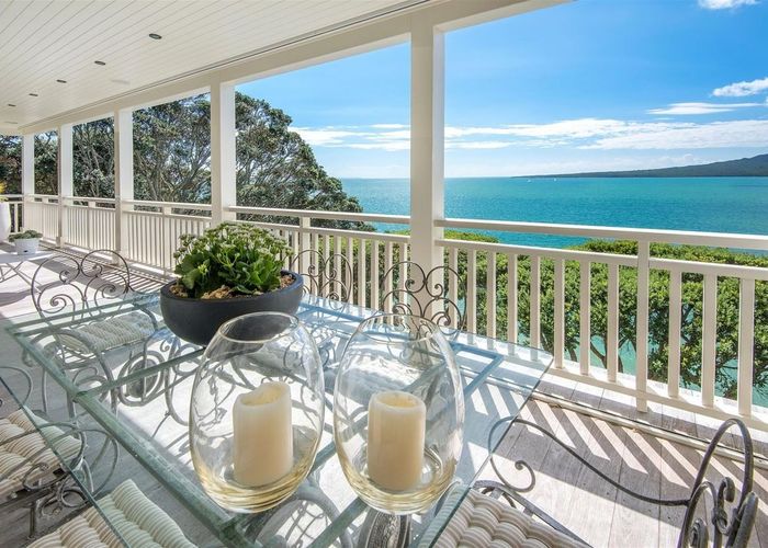  at 12A Seacliffe Avenue, Belmont, Auckland