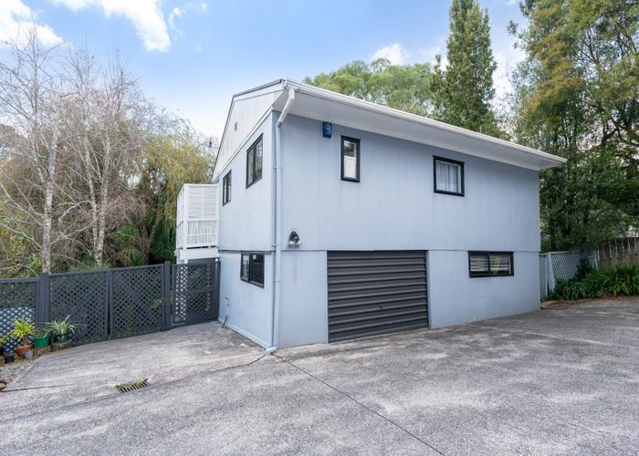  at 2/24 Sunnyside Road, Sunnyvale, Waitakere City, Auckland