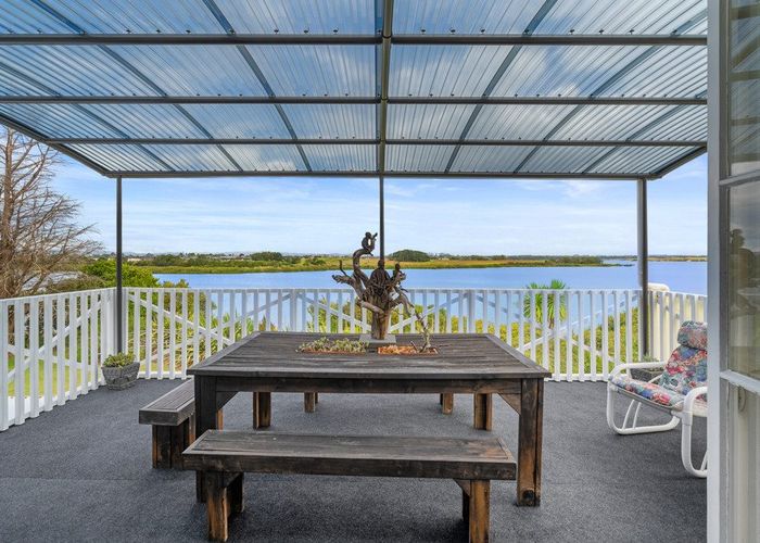  at 39 Estuary Road, Weymouth, Auckland