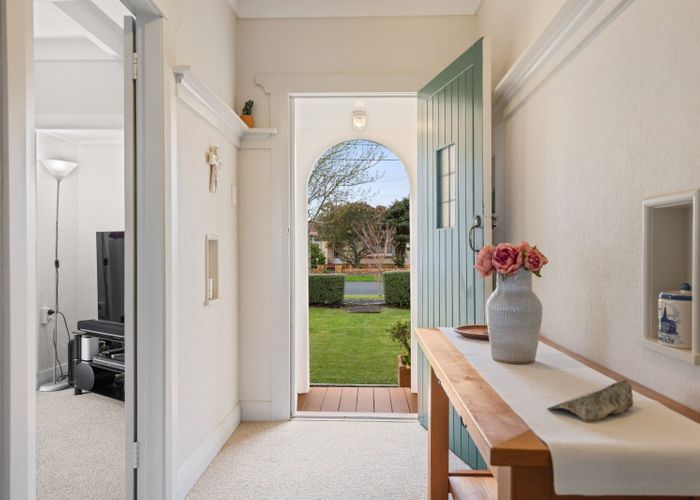  at 15 Bell Street, Hamilton East, Hamilton