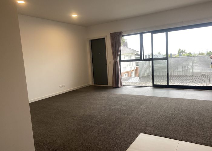  at 12/228 Edmonton Road, Te Atatu South, Waitakere City, Auckland