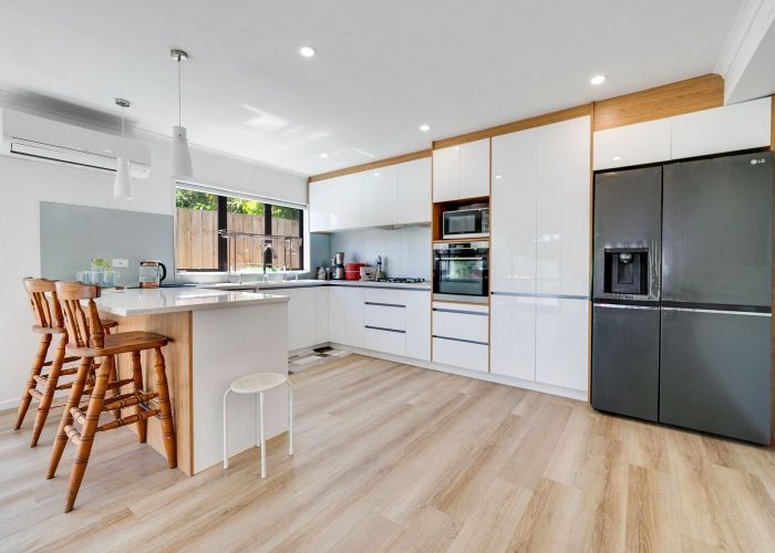  at 52B Universal Drive, Henderson, Waitakere City, Auckland