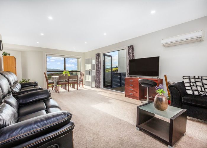 at 32 Tea Tree Lane, Woodridge, Wellington, Wellington