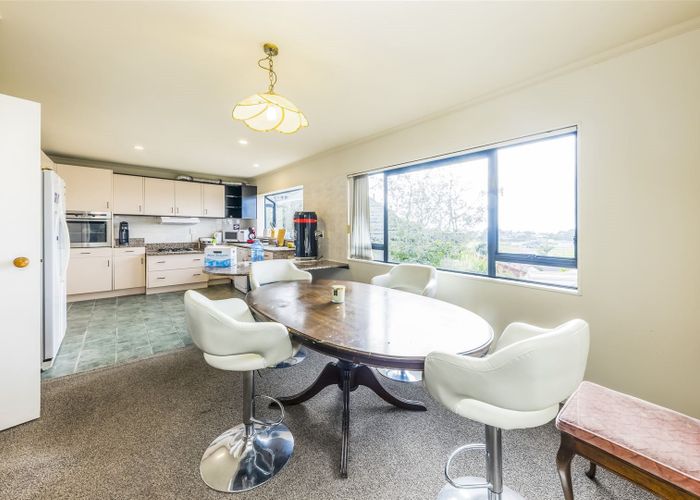  at 28 Ronald Macken Place, Windsor Park, Auckland