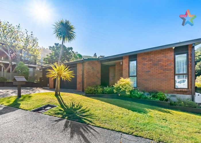  at 138 Tirohanga Road, Tirohanga, Lower Hutt
