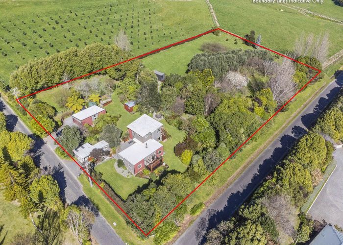  at 32 Hadfield Road, Peka Peka