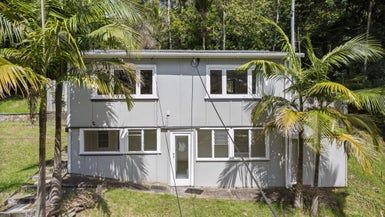  at 50 Mahoe Road, Titirangi, Auckland