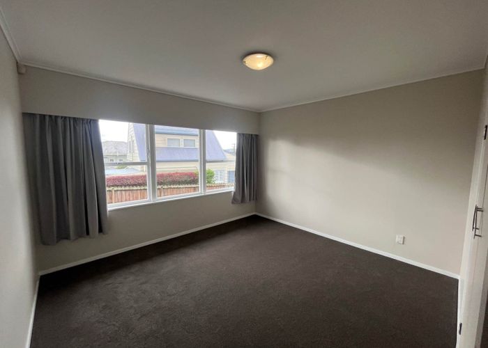  at 2/8 Counsel Terrace, Mount Albert, Auckland City, Auckland