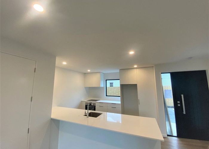  at 2/233 Edgeware Road, Edgeware, Christchurch City, Canterbury