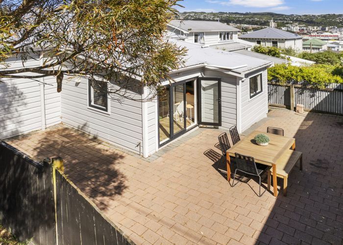  at 7 Derby Street, Mount Victoria, Wellington