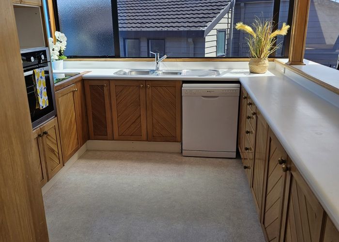  at 1/979 Beach Road INC water, Torbay, North Shore City, Auckland