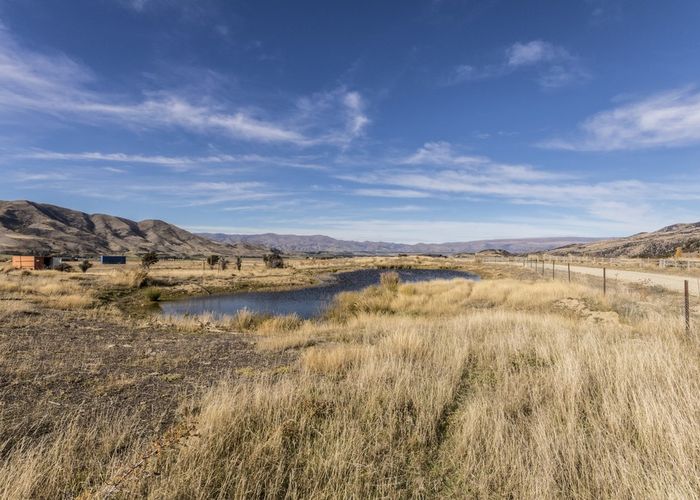  at 127 Pukerangi Drive, Queensberry