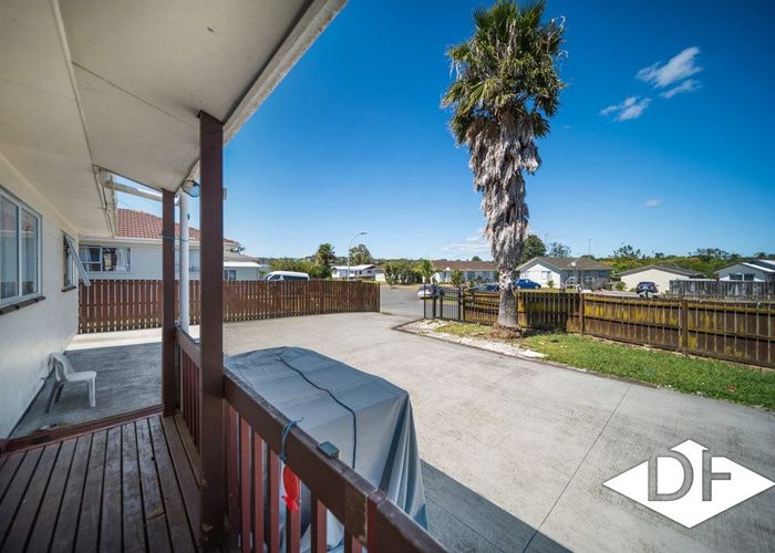  at 27 Palermo Place, Clover Park, Manukau City, Auckland