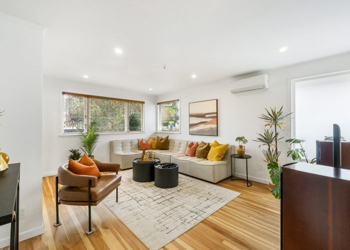  at 39 Seine Road, Forrest Hill, North Shore City, Auckland