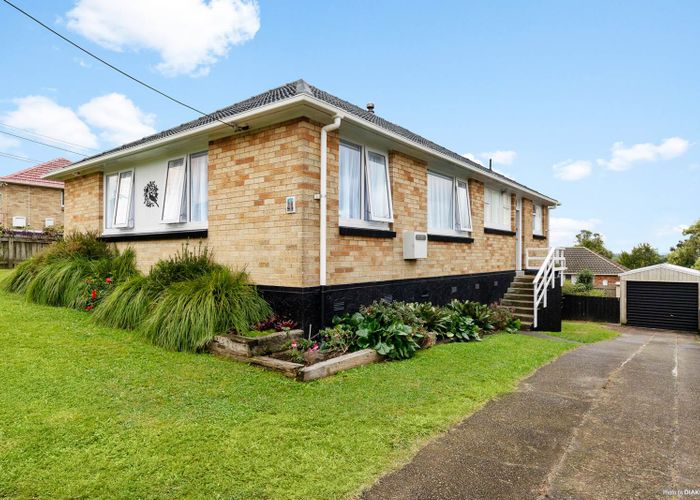  at 14 Emere Place, Meremere