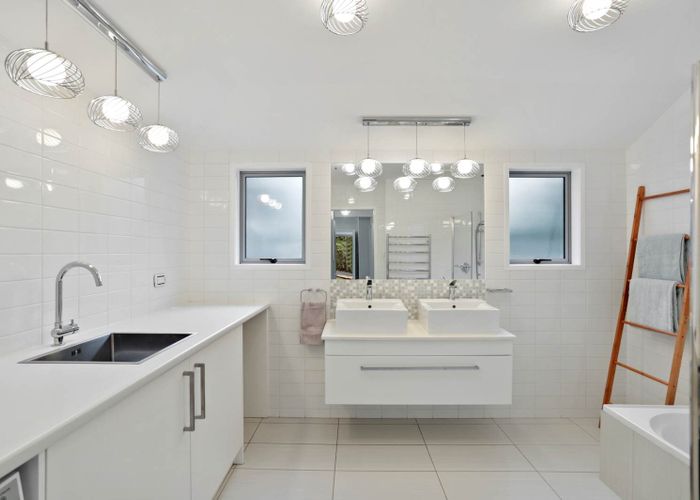  at 50 Turanga Road, Henderson Valley, Waitakere City, Auckland