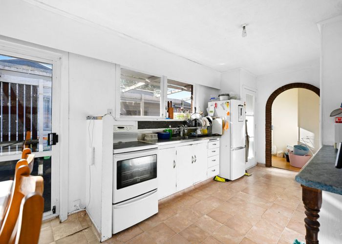  at 18 & 18A Chelmsford Street, Silverdale, Hamilton, Waikato