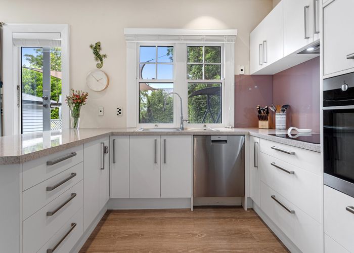  at 108 Mays Road, St. Albans, Christchurch City, Canterbury