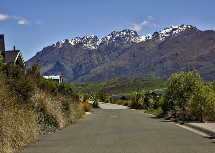  at 4 Rockburn Lane, Jacks Point, Queenstown-Lakes, Otago