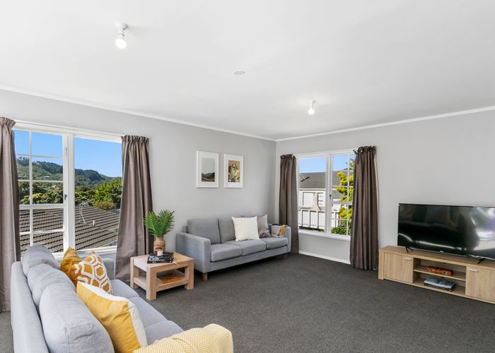  at 4 Greyfriars Crescent, Tawa, Wellington