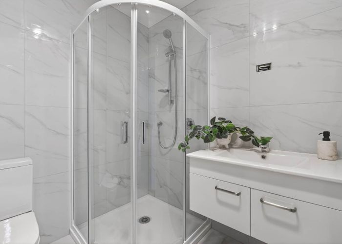  at 4/58 Hamlin Road, Mount Wellington, Auckland City, Auckland