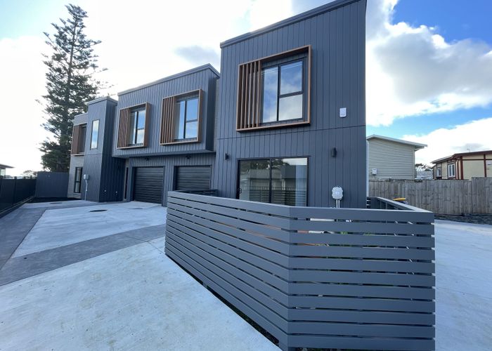  at 13E Glendhu Road, Bayview, Auckland