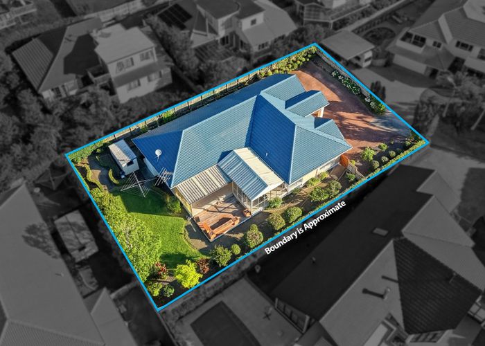  at 33 Wiltshire Place, Somerville, Manukau City, Auckland