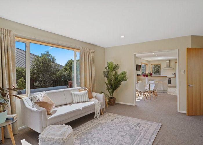 at 5 Rosthwaite Place, Westmorland, Christchurch