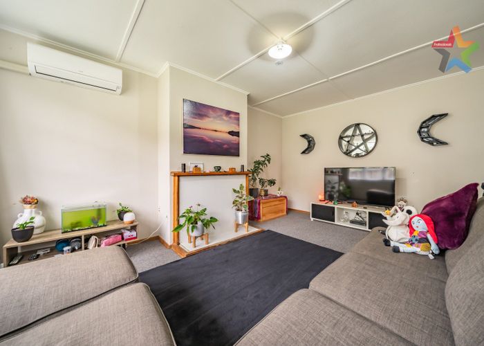  at 32 Bird Grove, Stokes Valley, Lower Hutt