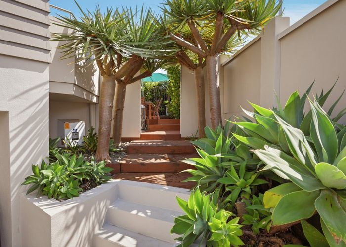  at 23 Tay Street, Mount Maunganui, Mount Maunganui