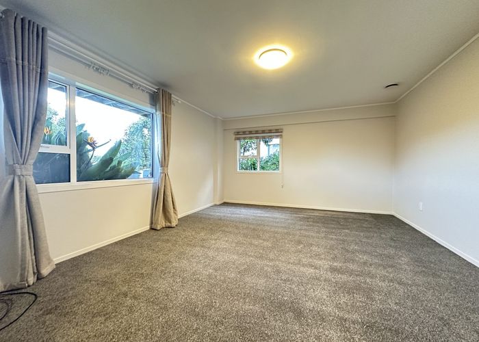  at 17 John Downs Drive, Browns Bay, North Shore City, Auckland