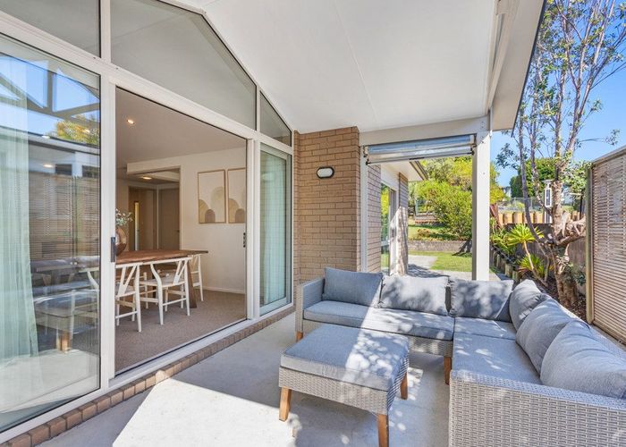  at 88 Cliff View Drive, Green Bay, Waitakere City, Auckland