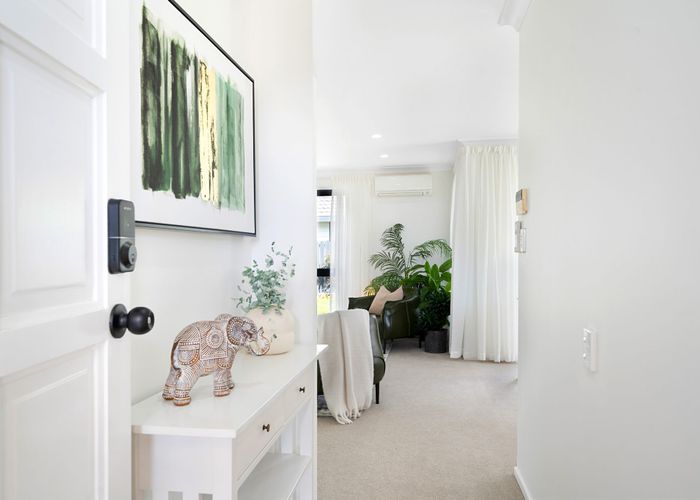  at 8 Coupland Court, Glendene, Waitakere City, Auckland