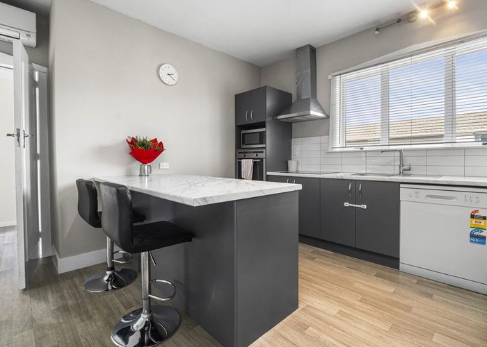  at 1/274 Main North Road, Redwood, Christchurch City, Canterbury