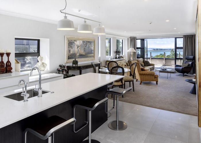  at 1G/12 Selwyn Road, Howick, Auckland