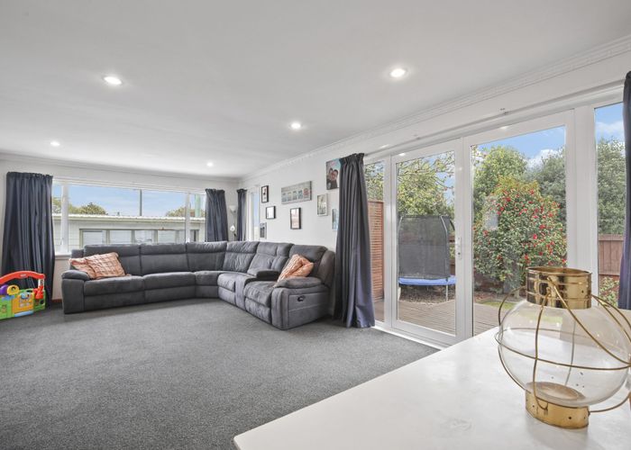  at 1/204 Greers Road, Bryndwr, Christchurch City, Canterbury