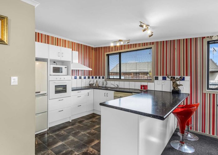  at 6 Porritt Place, Waipukurau, Waipukurau